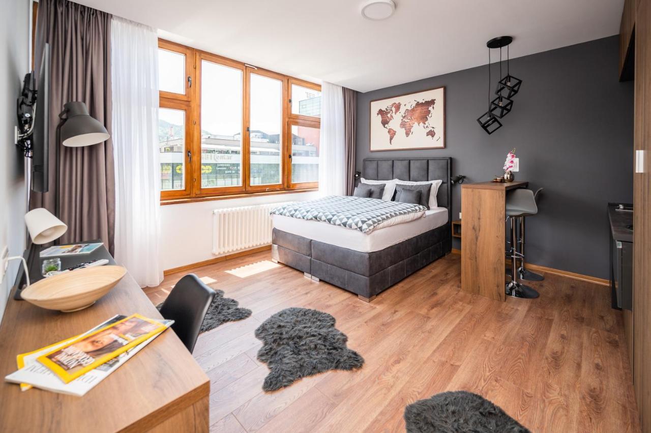 סראייבו Modern And Bright Apartments - Main Street מראה חיצוני תמונה